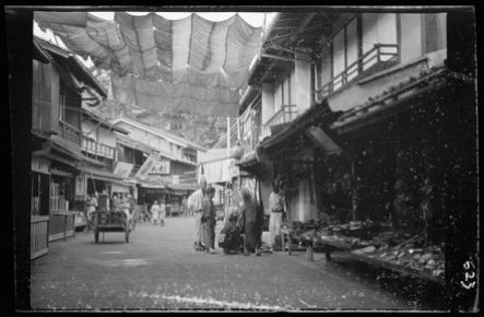 These rare shots of vintage Japan during 1908 are thanks to the acute artistic eye of Arnold Genthe.